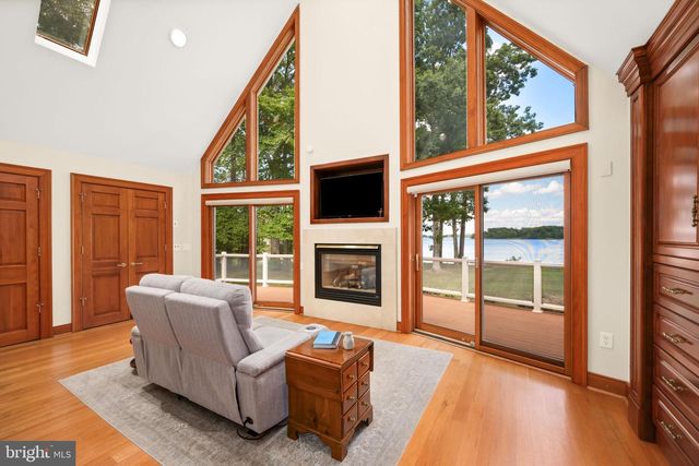 3021 BENNETT POINT RD, Queenstown, MD 21658