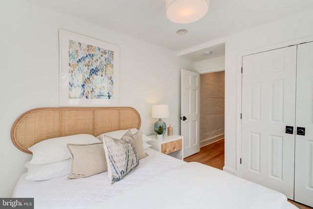 1135 C ST NE, Washington, DC 20002