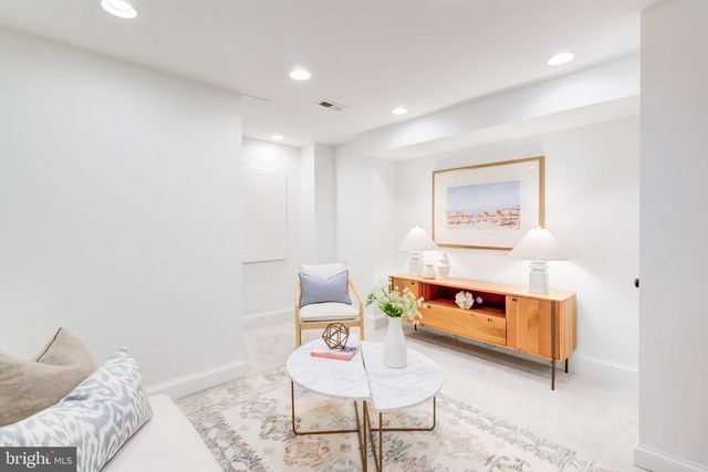 1135 C ST NE, Washington, DC 20002