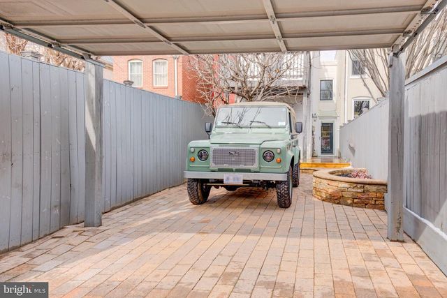 1135 C ST NE, Washington, DC 20002