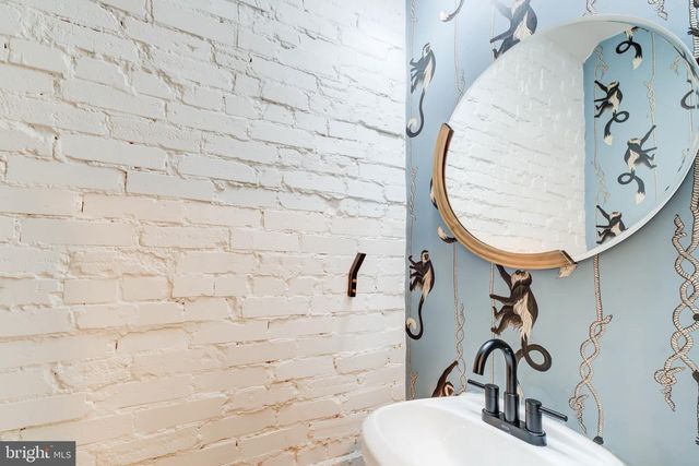 1135 C ST NE, Washington, DC 20002