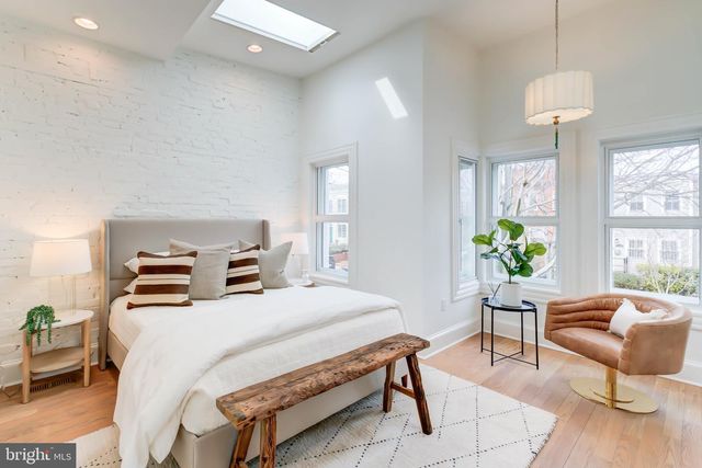 1135 C ST NE, Washington, DC 20002