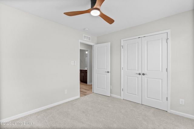 7812 Annalisa Dr, Louisville, KY 40291