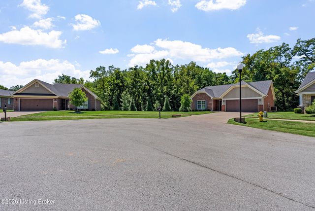 7812 Annalisa Dr, Louisville, KY 40291