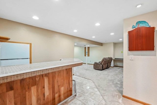 970 E Mackinac AVENUE, Oak Creek, WI 53154