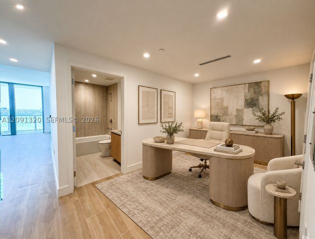 2411 Laguna Circle 1603, North Miami, FL 33181