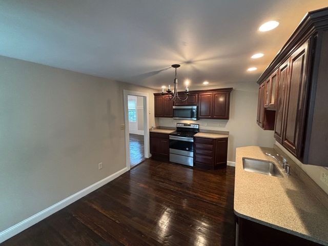 29 Andrew Street 2, Salem, MA 01970