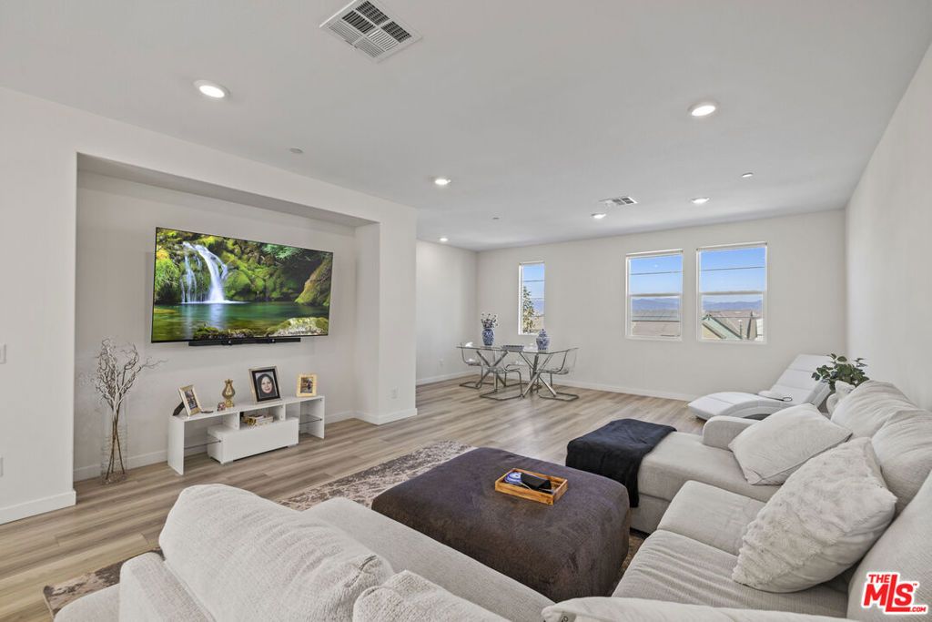 27109 Valley Oak Place, Valencia, CA 91381 — exterior