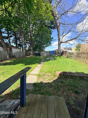 781 2nd Avenue, Troy, NY 12182