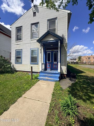 781 2nd Avenue, Troy, NY 12182