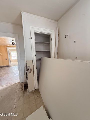 781 2nd Avenue, Troy, NY 12182