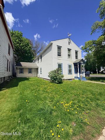 781 2nd Avenue, Troy, NY 12182