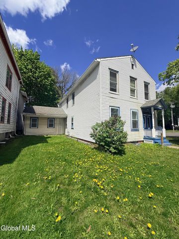 781 2nd Avenue, Troy, NY 12182