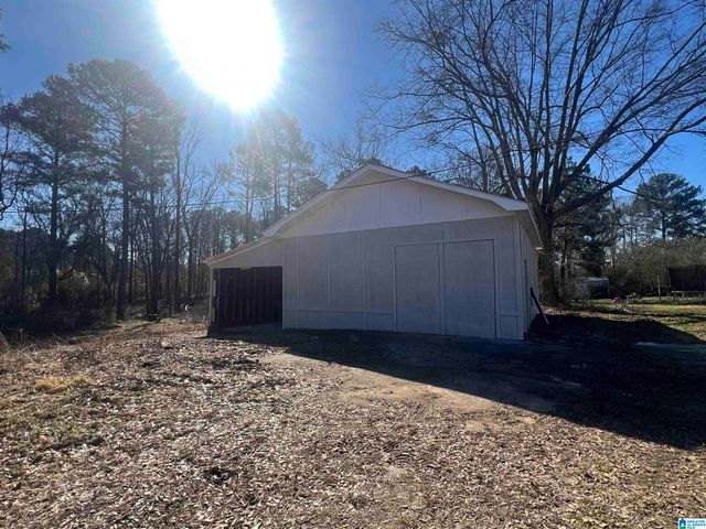 2101 SADLERTOWN ROAD, Bessemer, AL 35022