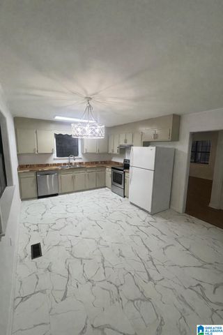 2101 SADLERTOWN ROAD, Bessemer, AL 35022