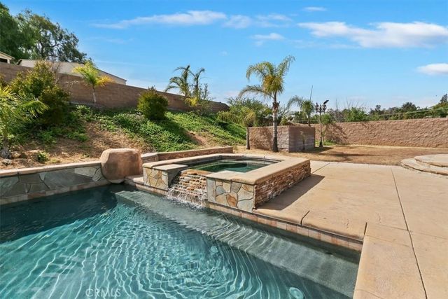 17779 Corrinne, Riverside, CA 92504