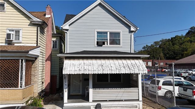 428 Agatha St, Pitcairn, PA 15140