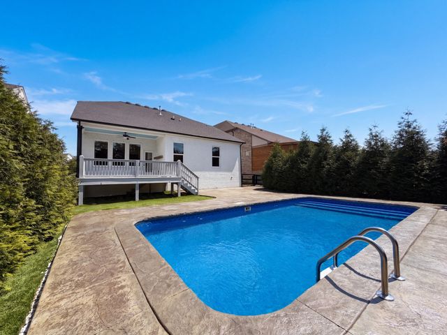 1113 McClellan Ln, Nolensville, TN 37135