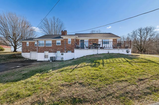 1965 Celina Rd, Red Boiling Springs, TN 37150