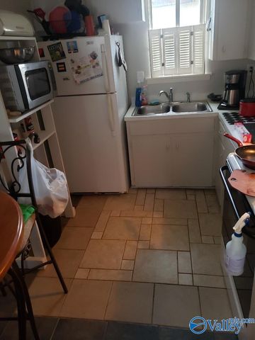 907 Stevens Court NE, Huntsville, AL 35801