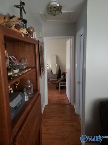 907 Stevens Court NE, Huntsville, AL 35801