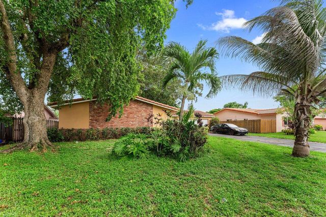 11260 NW 41st Street, Coral Springs, FL 33065