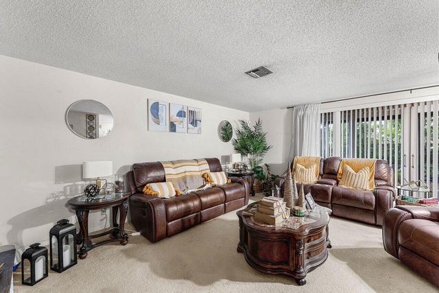 11260 NW 41st Street, Coral Springs, FL 33065
