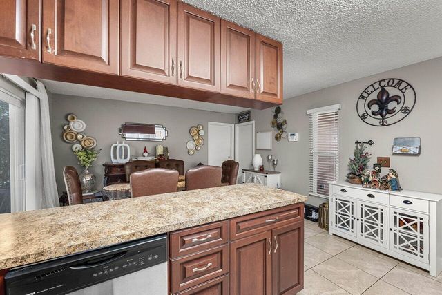 11260 NW 41st Street, Coral Springs, FL 33065