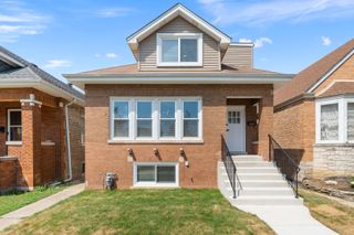 4230 N Monitor Avenue, Chicago, IL 60634
