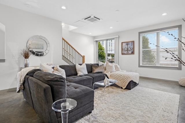 1243 Martin St, Nashville, TN 37203