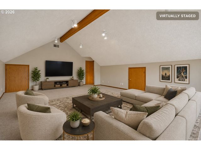 954 S A St, Washougal, WA 98671