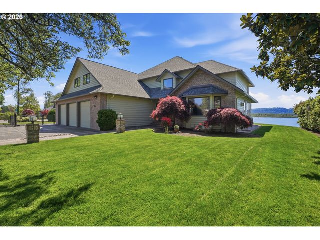 954 S A St, Washougal, WA 98671