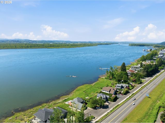 954 S A St, Washougal, WA 98671