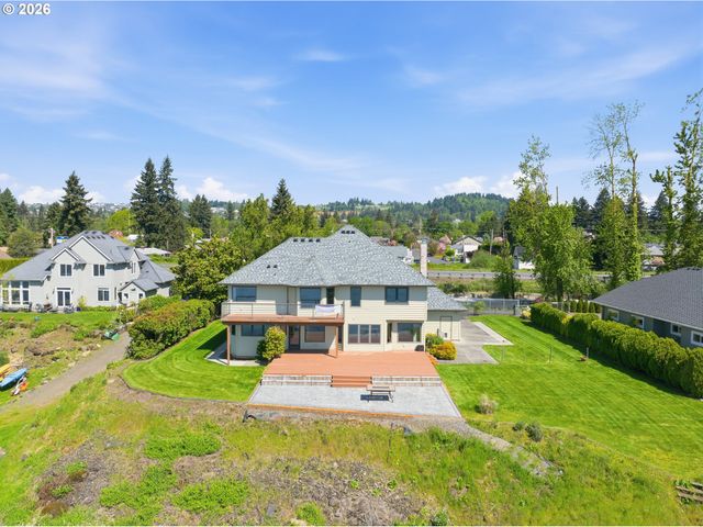 954 S A St, Washougal, WA 98671