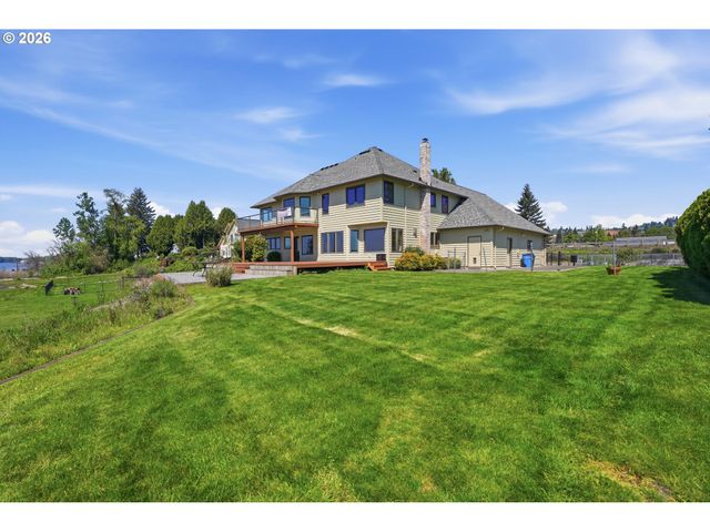 954 S A St, Washougal, WA 98671