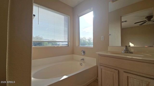 3414 W STEINBECK Drive, Anthem, AZ 85086