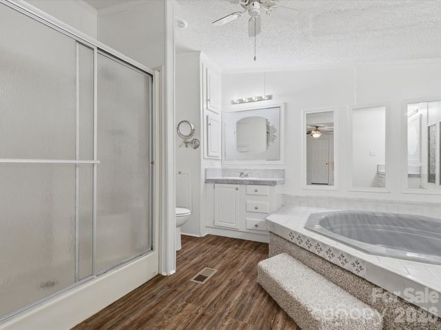 715 Dallas Spencer Mountain Road, Dallas, NC 28034
