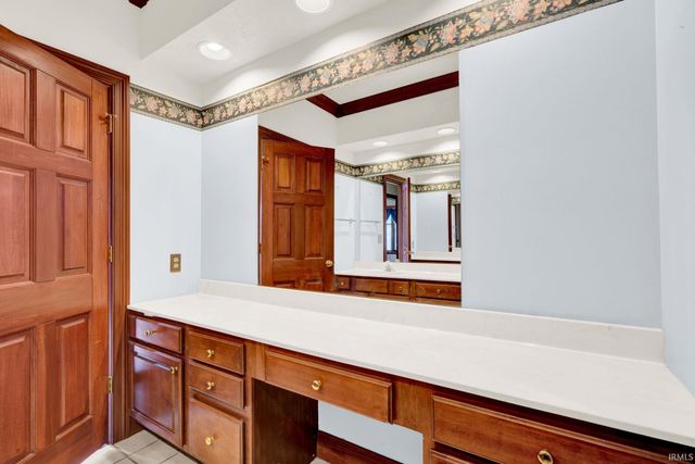 4528 Bridgestone Boulevard, Newburgh, IN 47630