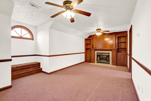 4528 Bridgestone Boulevard, Newburgh, IN 47630