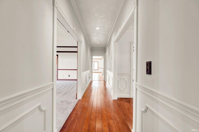 4528 Bridgestone Boulevard, Newburgh, IN 47630