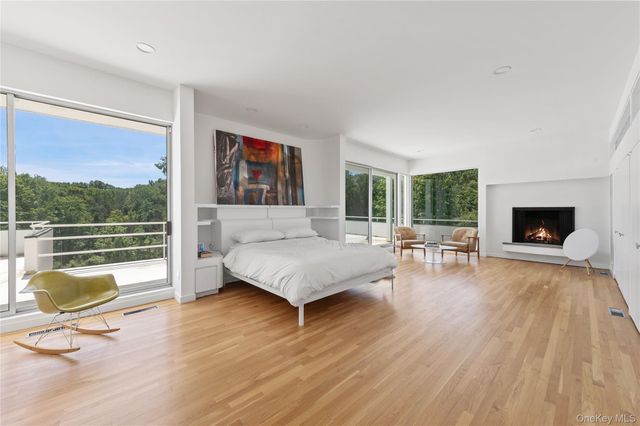 10 Dogwood Hills Road, Pound Ridge, NY 10576