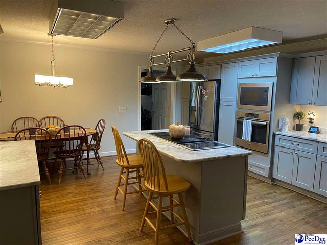 1333 New Market Rd, Hartsville, SC 29550