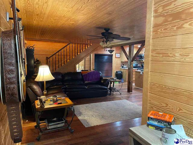 1333 New Market Rd, Hartsville, SC 29550