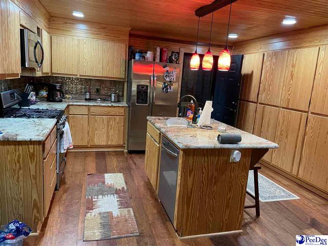 1333 New Market Rd, Hartsville, SC 29550