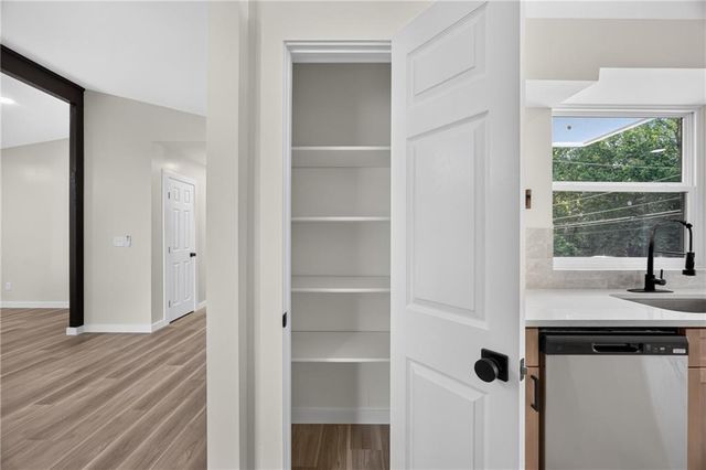 2238 Leslie Brook Drive, Decatur, GA 30035
