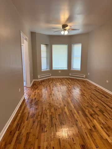 6950 S Wabash Avenue, Chicago, IL 60637