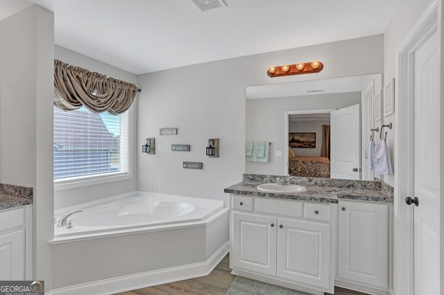 308 Kinsley Way, Statham, GA 30666