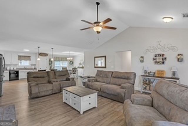 308 Kinsley Way, Statham, GA 30666