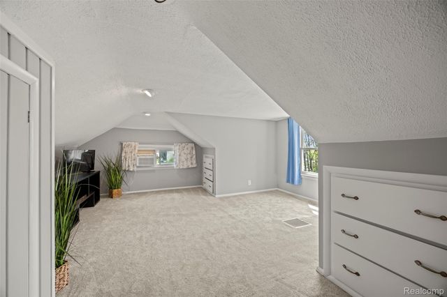 1545 Tanfield Street, West Bloomfield Charter Township, MI 48324