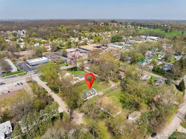 1545 Tanfield Street, West Bloomfield Charter Township, MI 48324